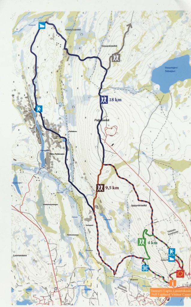 Map of hiking trails in Hetta