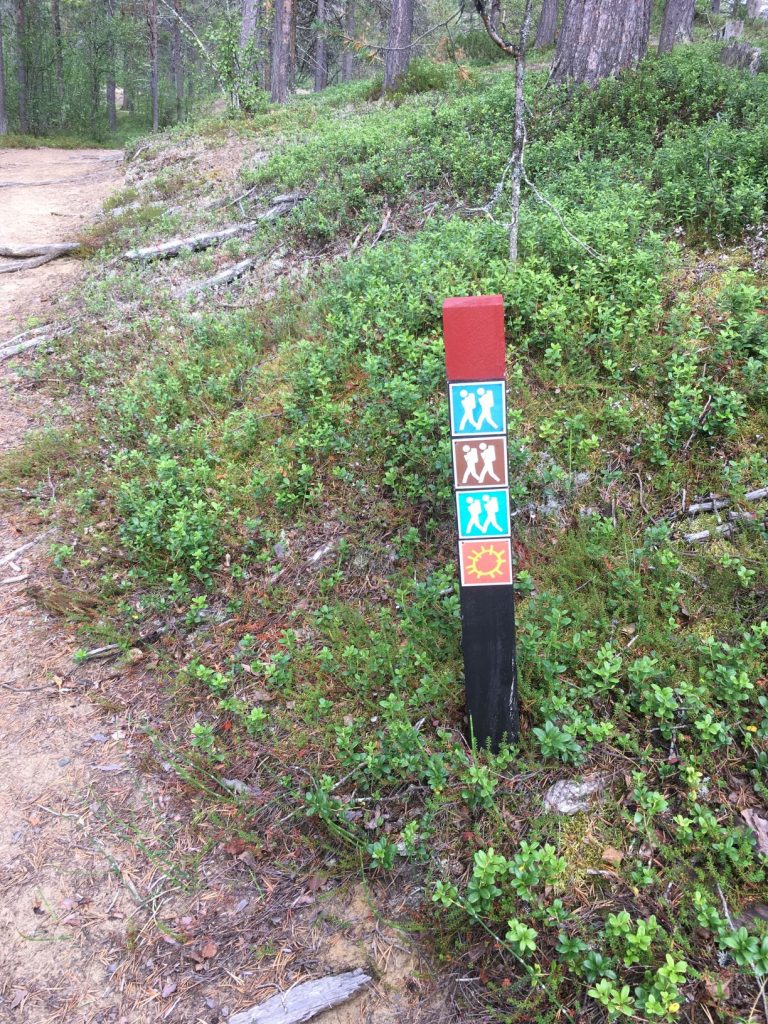 Trail markings in Hetta Enontekiö