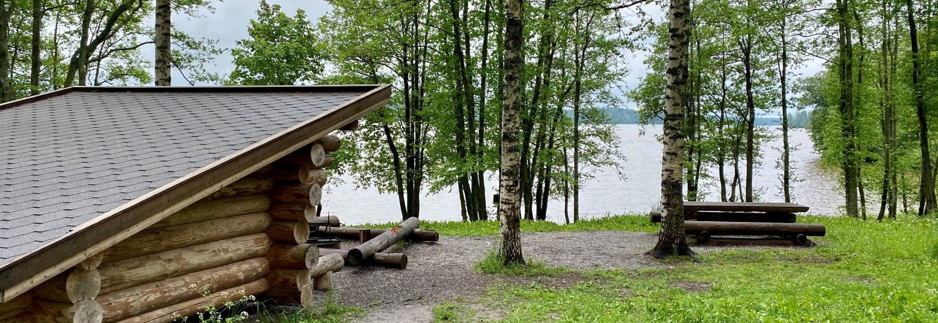 Puumanni lean-to shelter Pääkslahti nature trail