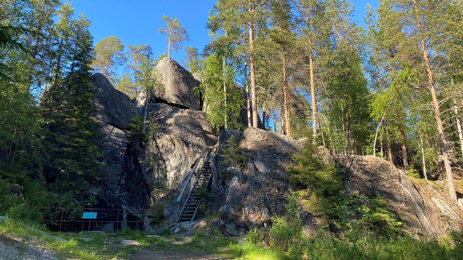 Sukulanrakka giants kettles in Rovaniemi