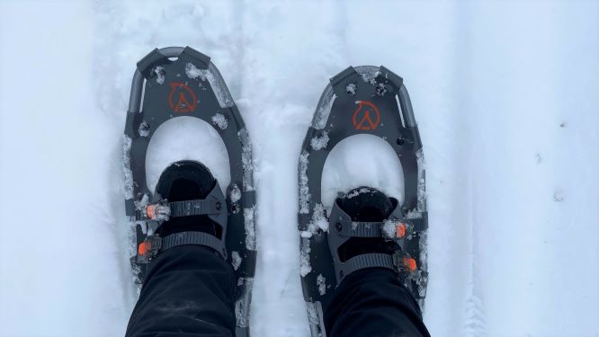 Snowshoeing in the Meiko wilderness - Out in the Nature