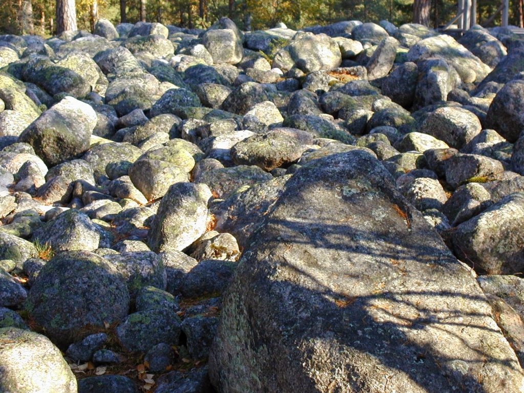 Paimio Hiking Trail - The Ancient Stone Shore