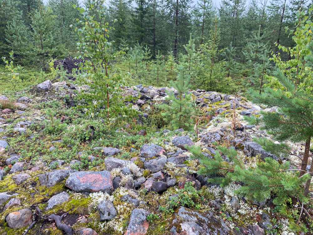 Stone pit at Kastelli Giant's Church