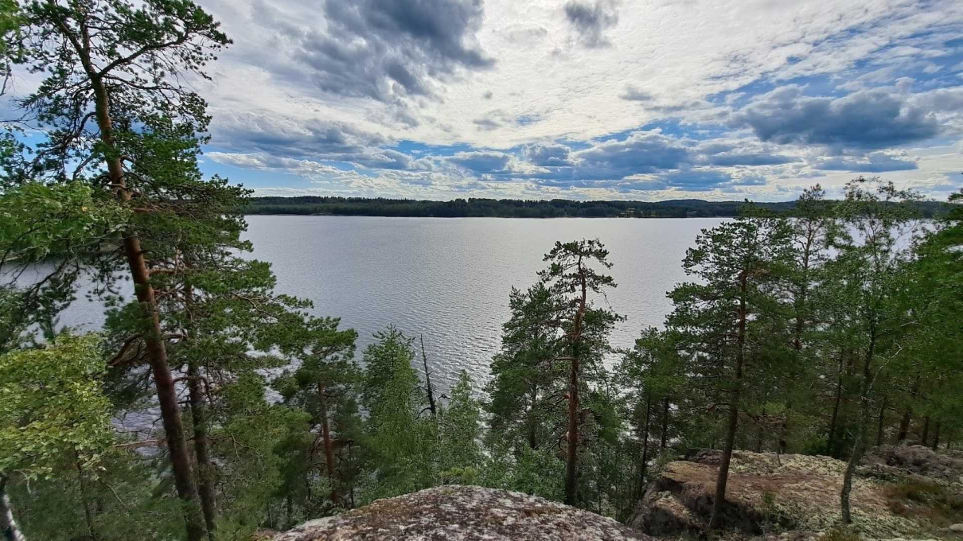 Vilkaharju nature trail