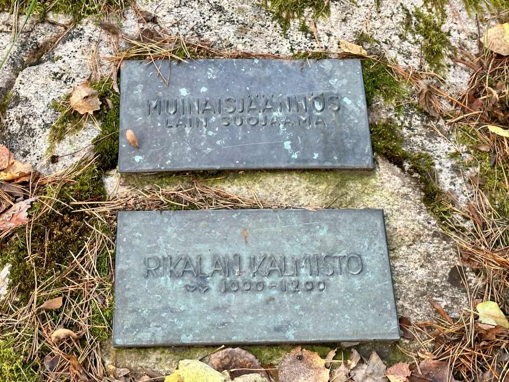 Rikalanmäki burial ground