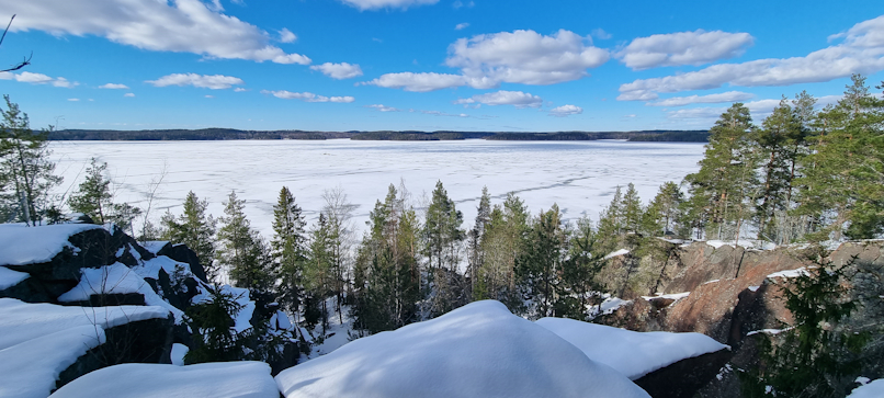 Liessaari cliffs kalliot