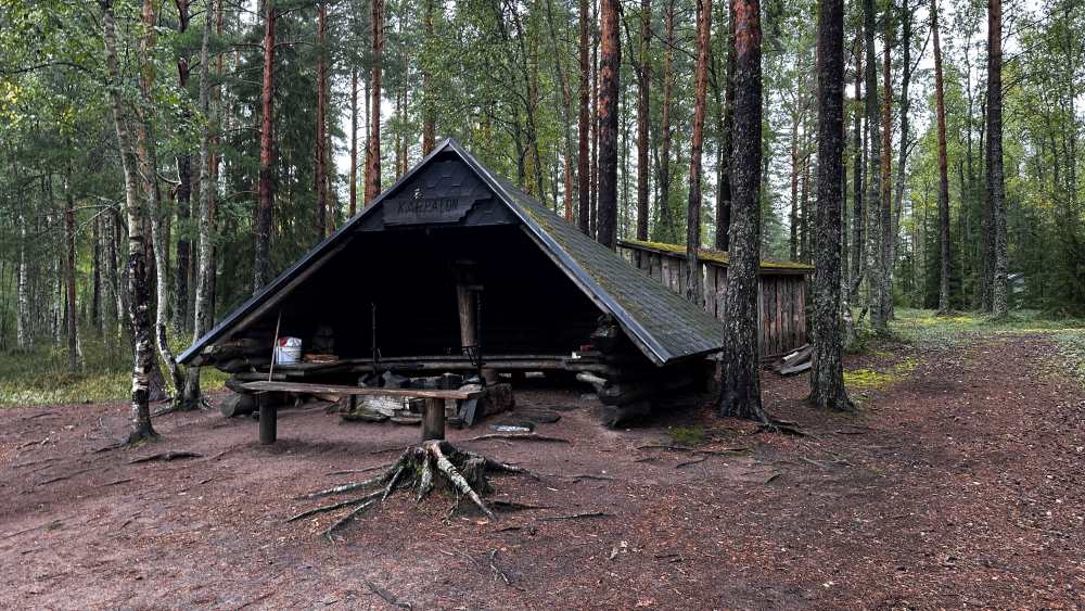 Metsäjärvi lean-to shelter in Säkylä