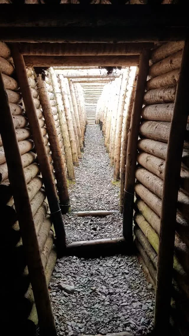 Hyvää itsenäisyyspäivää Suomi! 🇫🇮 Happy Independence day, Finland! This is Vanttajankangas fort, a part of #Salpalinja defence line built on the Eastern border of #Finland. Check the full post via our bio. 

#history #fort #fortification #bunker #winterwar #antitank #finnishnature #historicalplace #kuusamo